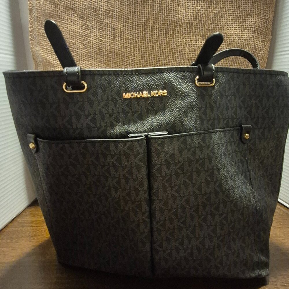 Michael Kors Jet Set Travel Medium